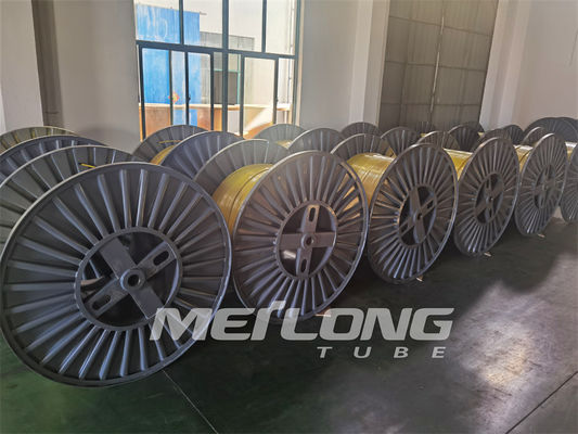خط التحكم المغلف PVDF PP FEP باللون الأحمر، وأنابيب قاع البئر، وسطح مشرق نظيف