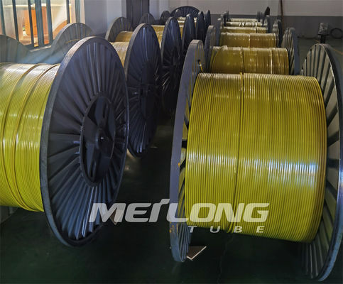 خط التحكم المغلف PVDF PP FEP باللون الأحمر، وأنابيب قاع البئر، وسطح مشرق نظيف